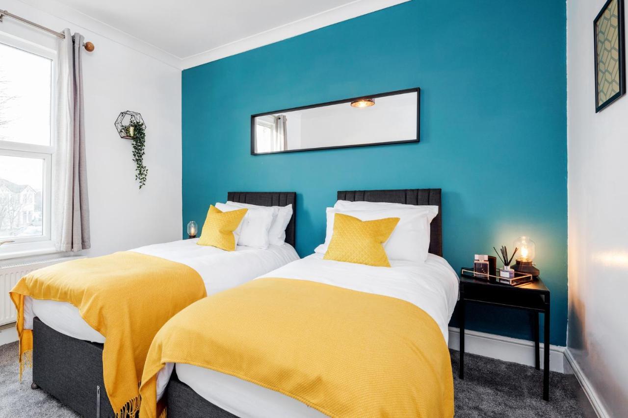 Business & Leisure 2 Bedroom & Parking By Damask Homes Ilford Exterior photo
