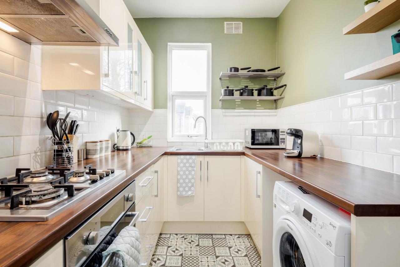 Business & Leisure 2 Bedroom & Parking By Damask Homes Ilford Exterior photo